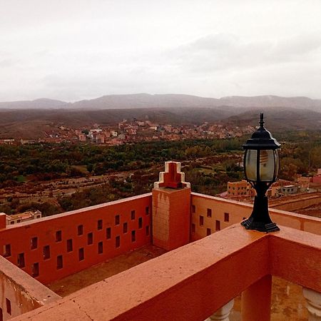 Hotel Almanader Boumalne Esterno foto